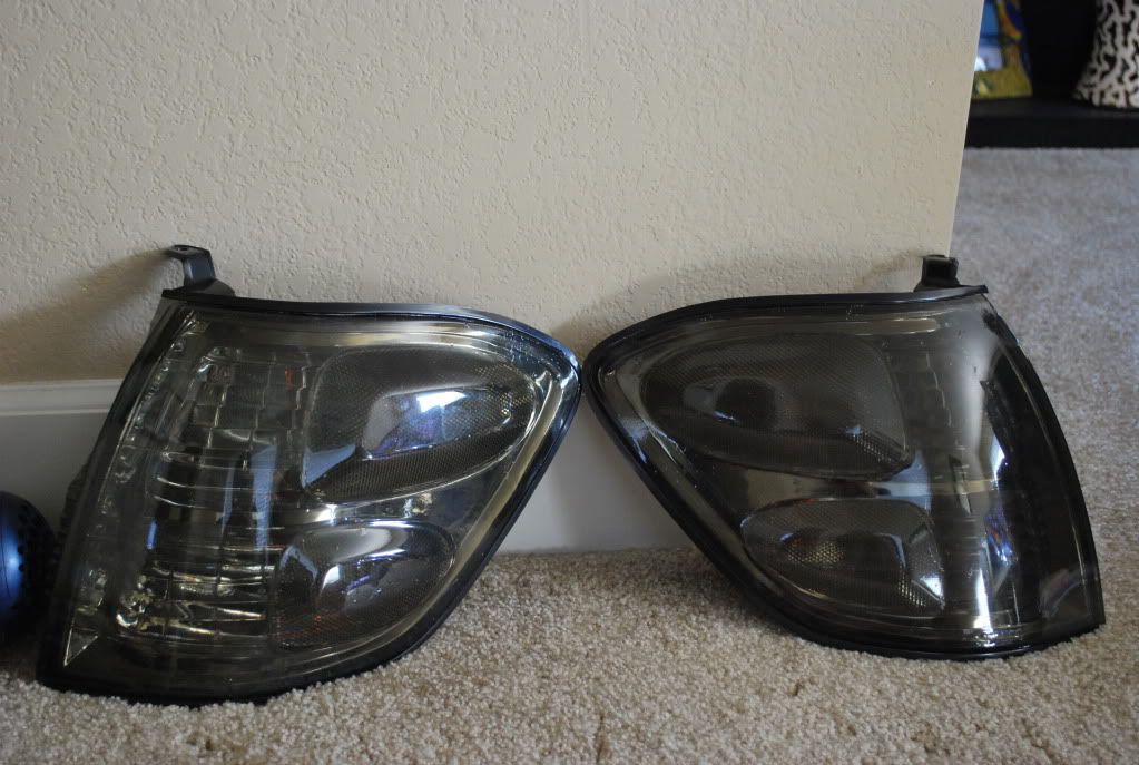 01-04 Sequoia clear corner lights on 05-06 Double Cab - Toyota Tundra